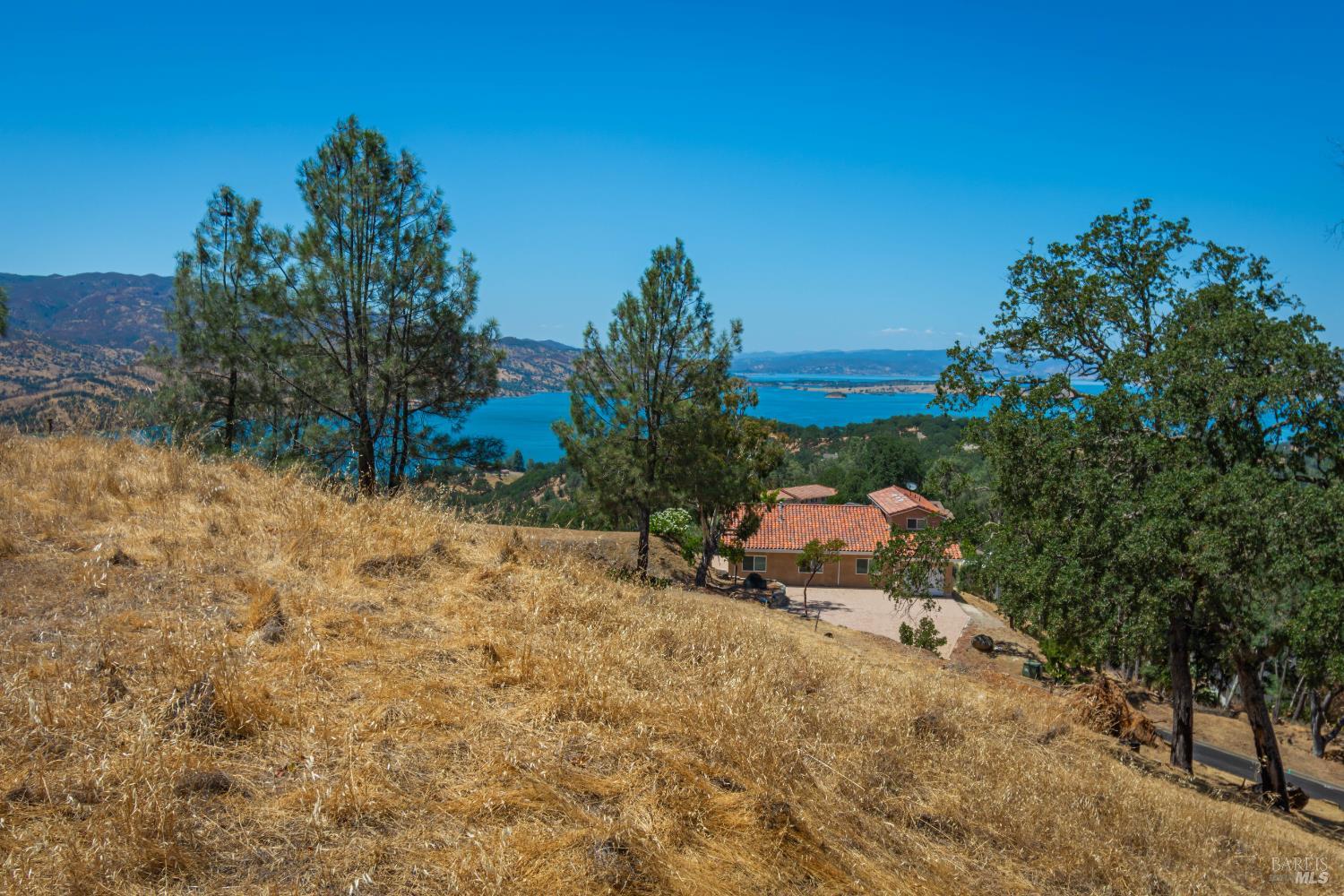 1018 Westridge Drive Napa CA 94558