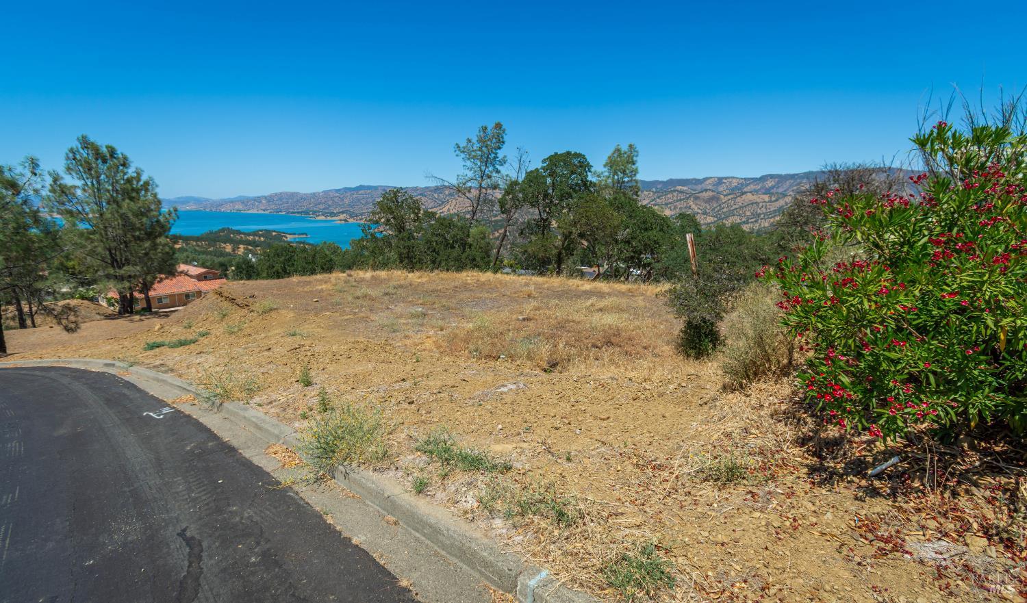 1018 Westridge Drive Napa CA 94558