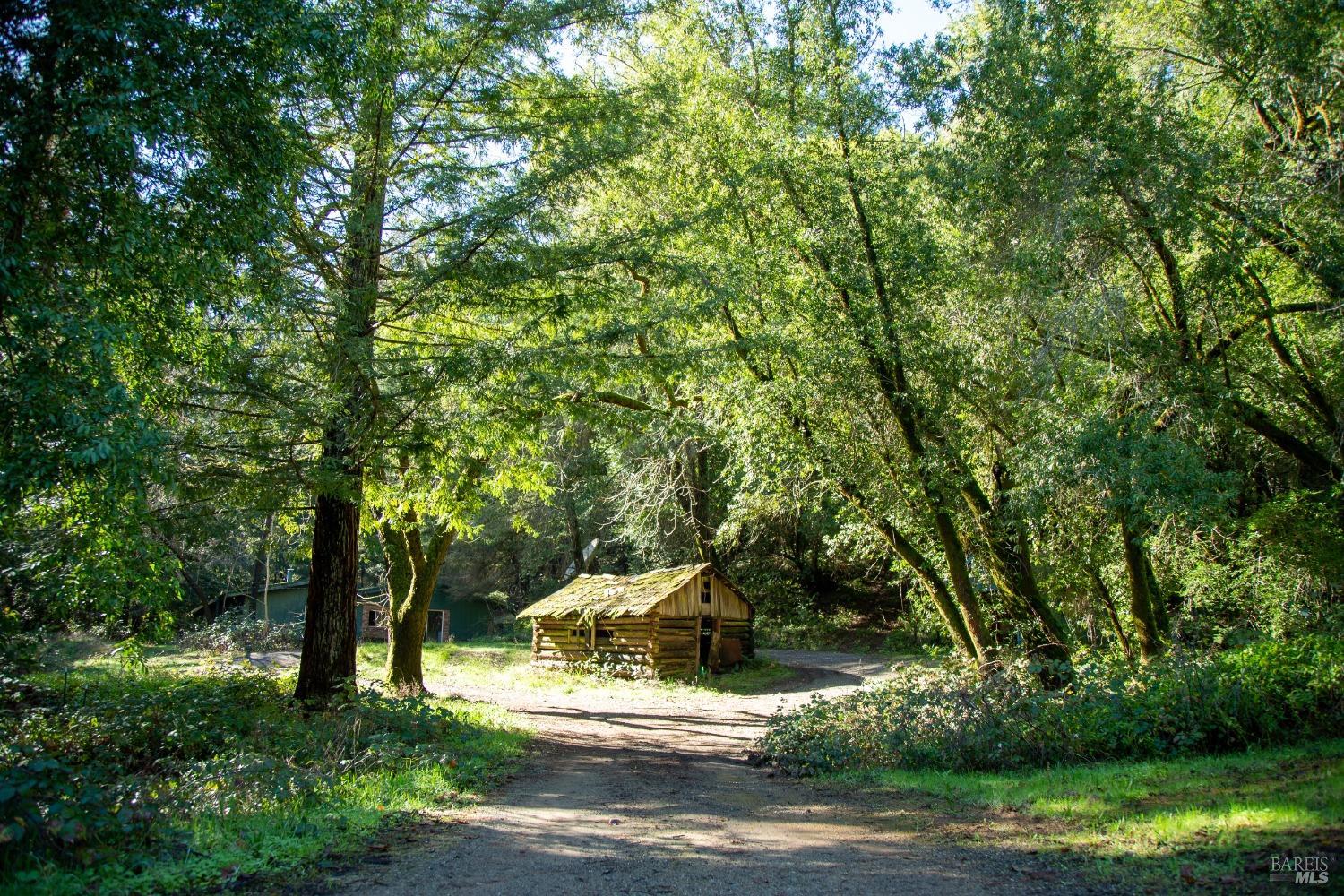 1490 Felta Road Healdsburg CA 95448