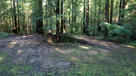 1490 Felta Road Healdsburg CA 95448