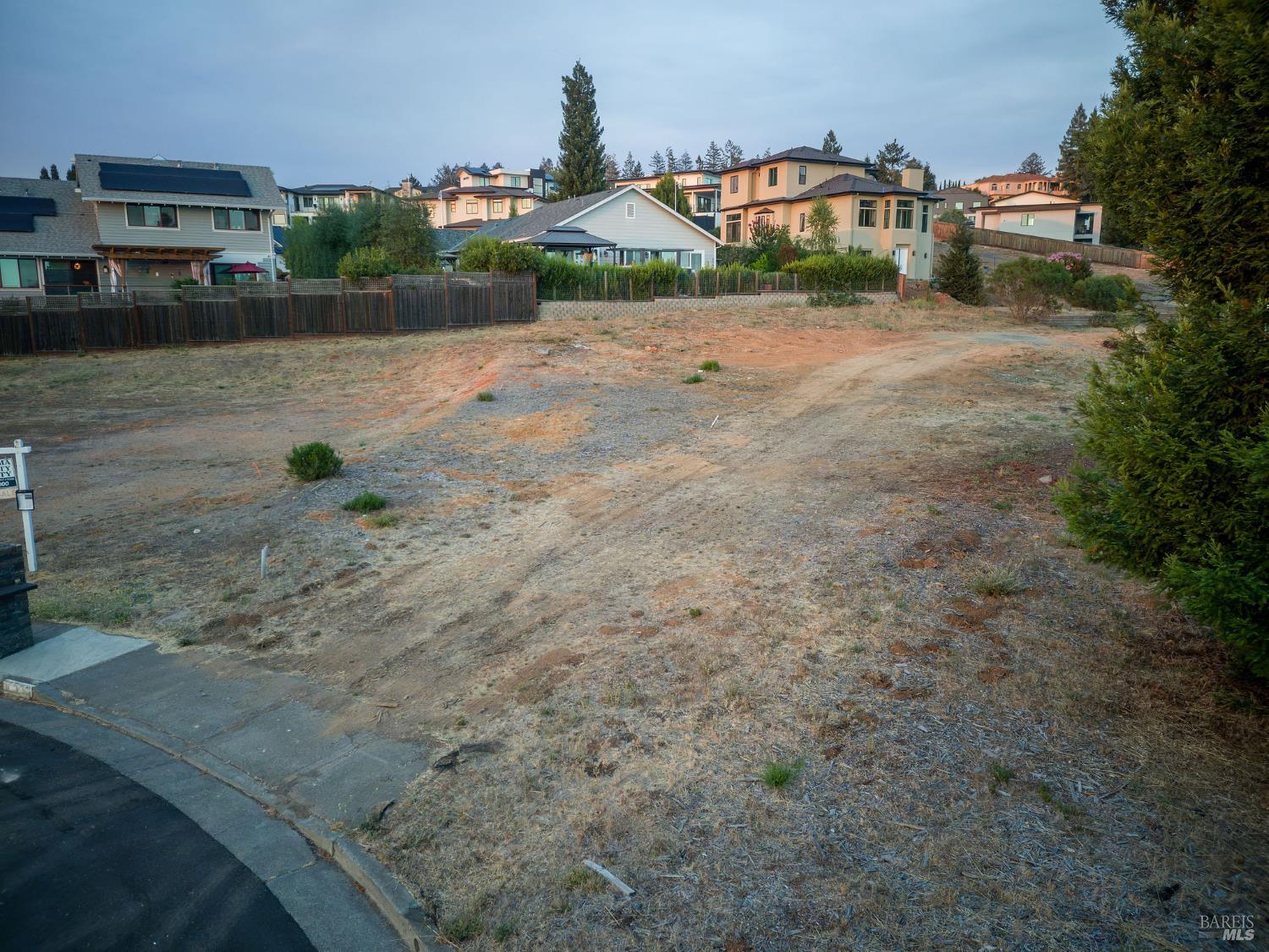 1935 Lyon Court Santa Rosa CA 95403