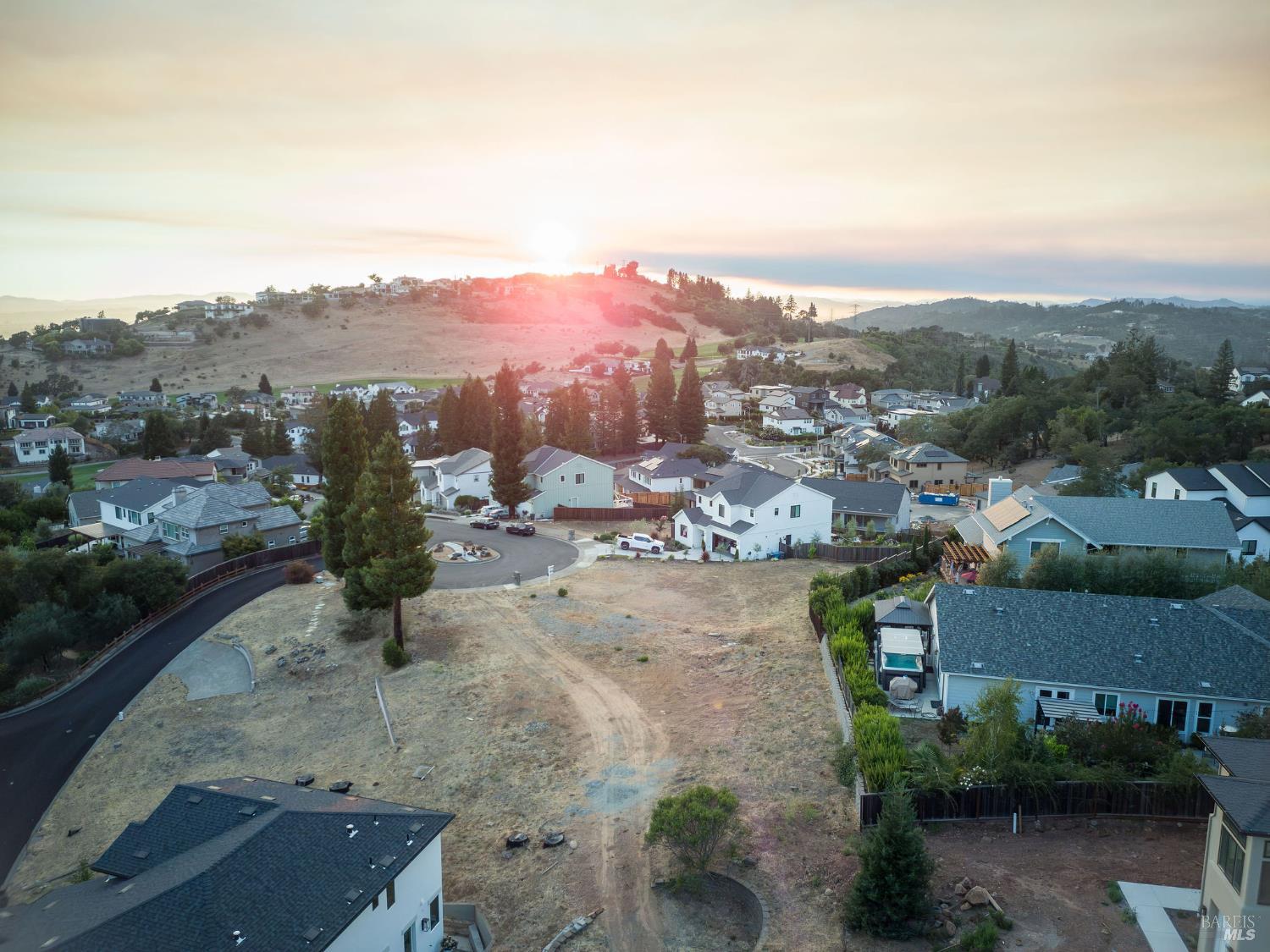 1935 Lyon Court Santa Rosa CA 95403