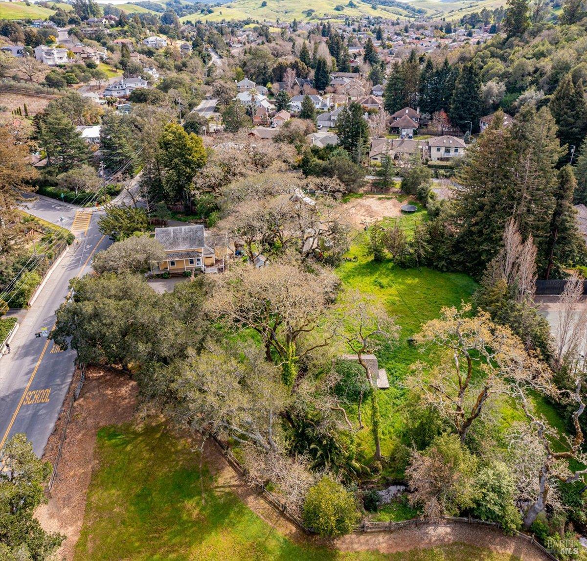 1170 I Street Petaluma CA 94952