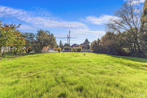119 Powell Avenue Healdsburg CA 95448