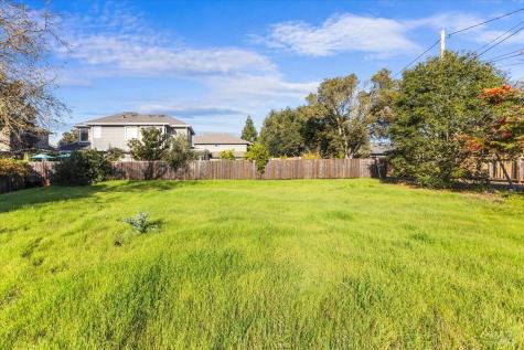 119 Powell Avenue Healdsburg CA 95448