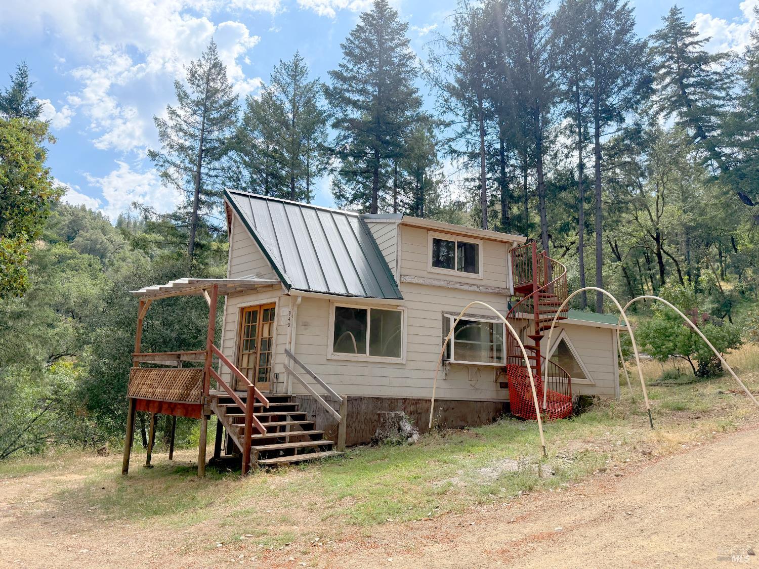 940 Woodman Creek Laytonville CA 95454