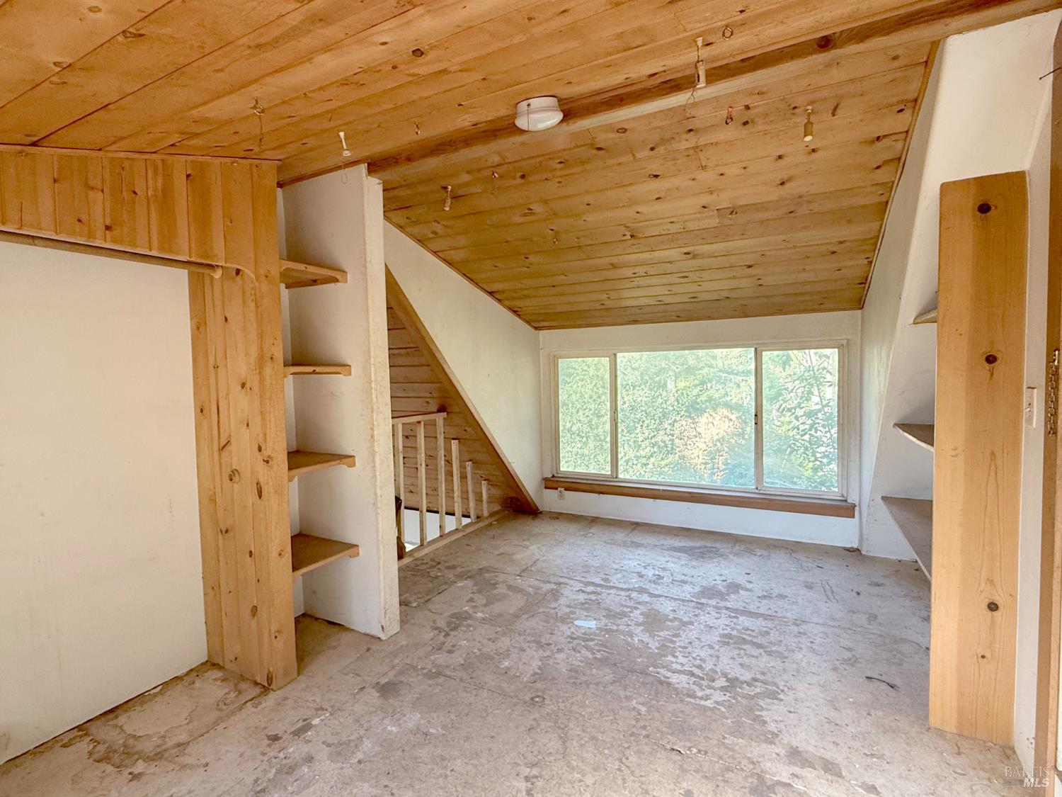 940 Woodman Creek Laytonville CA 95454