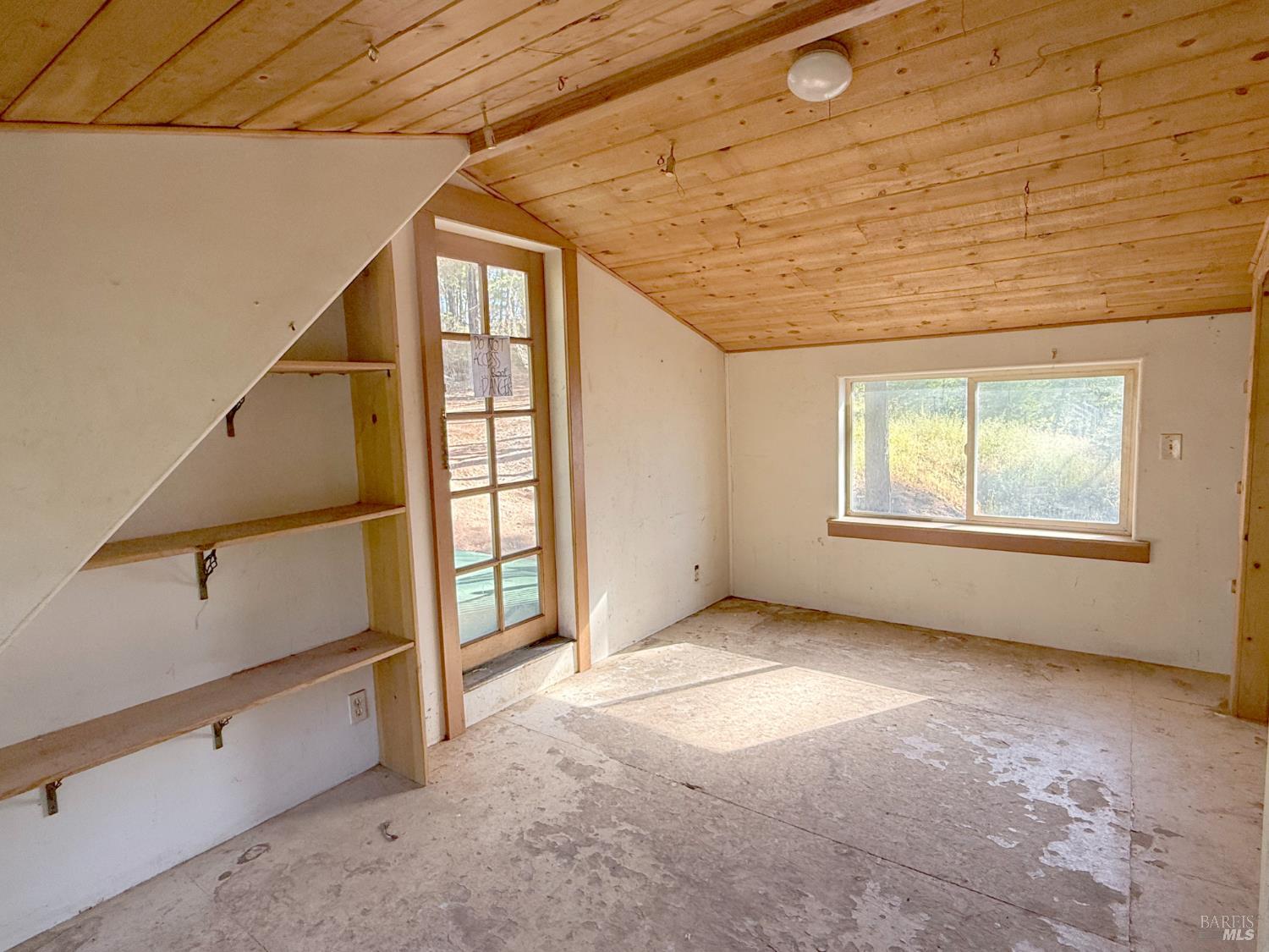 940 Woodman Creek Laytonville CA 95454