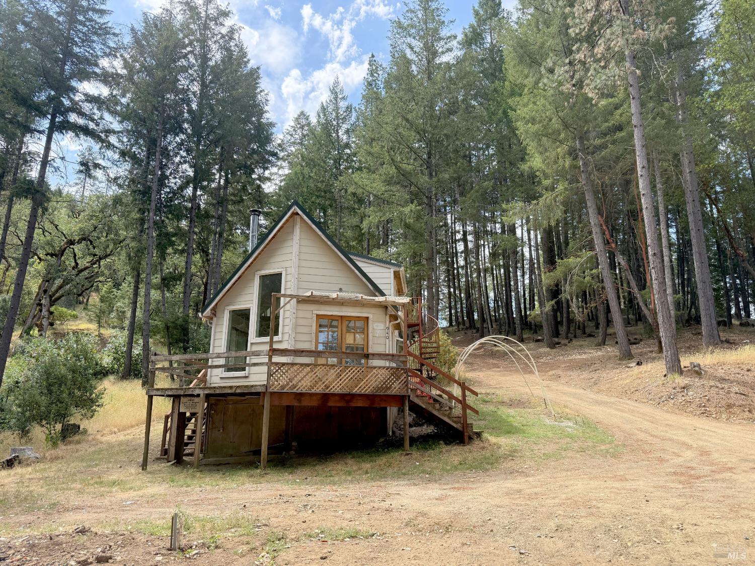 940 Woodman Creek Laytonville CA 95454