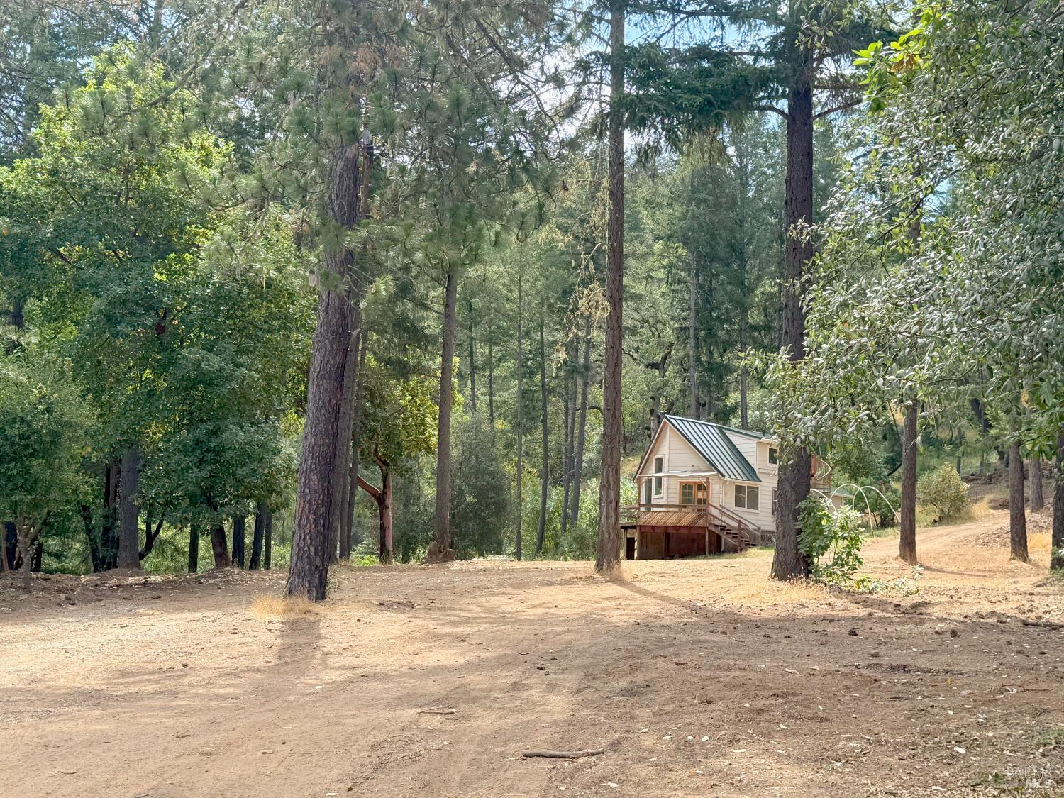 940 Woodman Creek Laytonville CA 95454