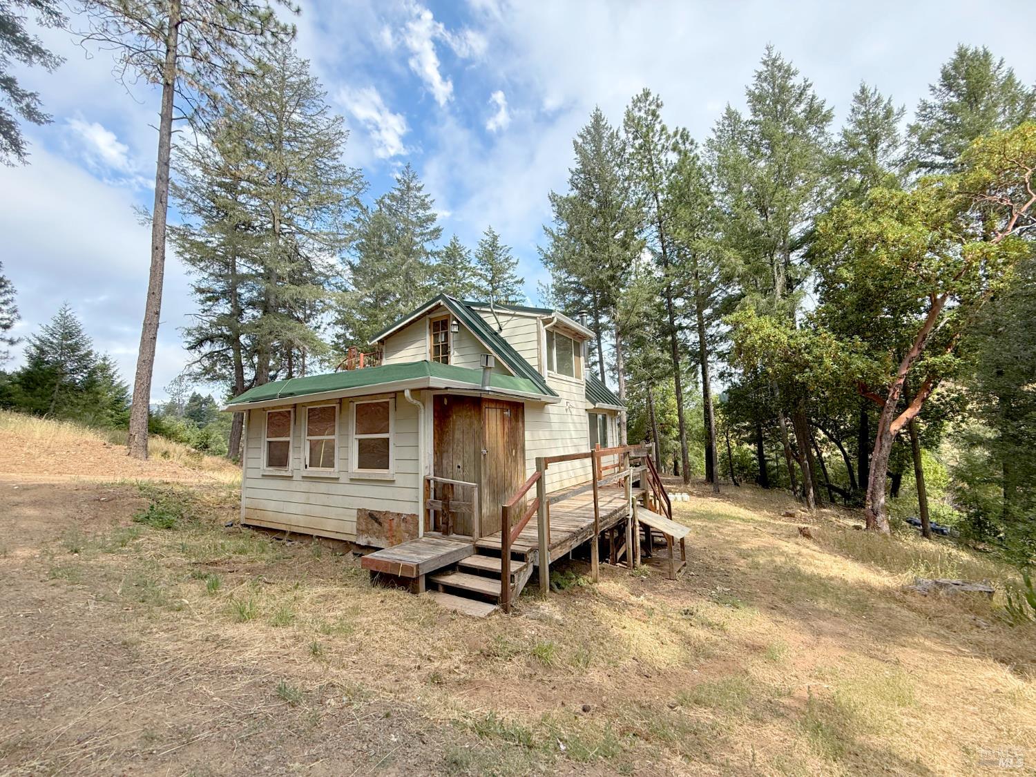 940 Woodman Creek Laytonville CA 95454