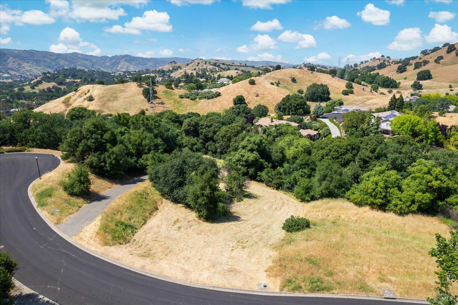 2018 Pinecrest Court Vacaville CA 95688