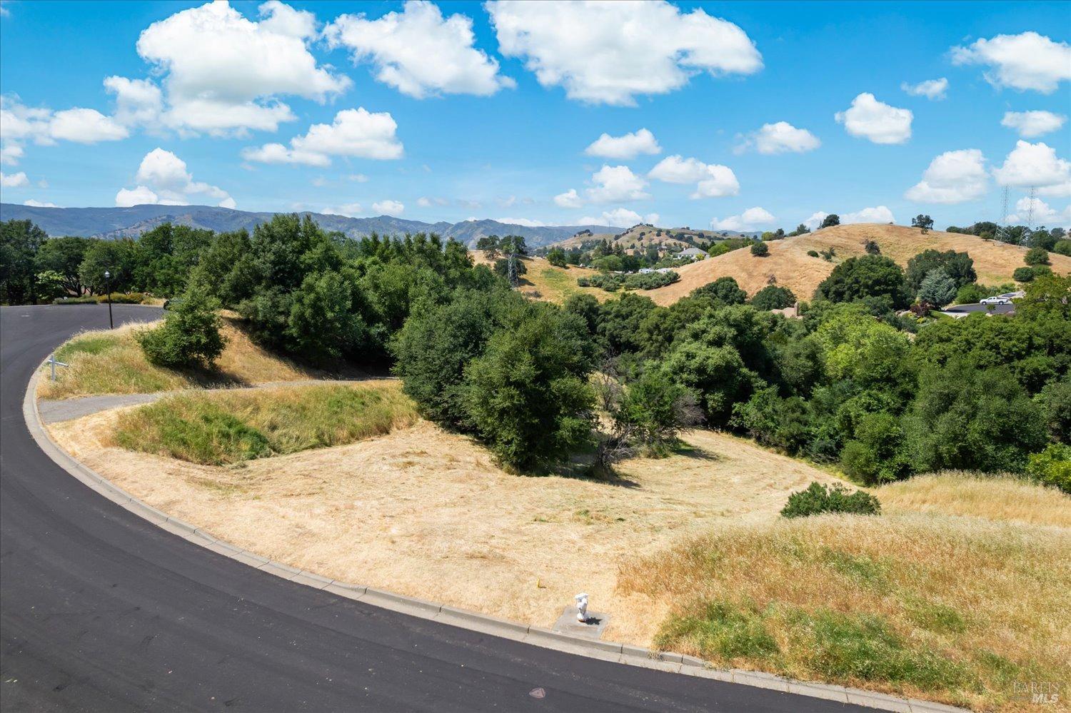 2018 Pinecrest Court Vacaville CA 95688