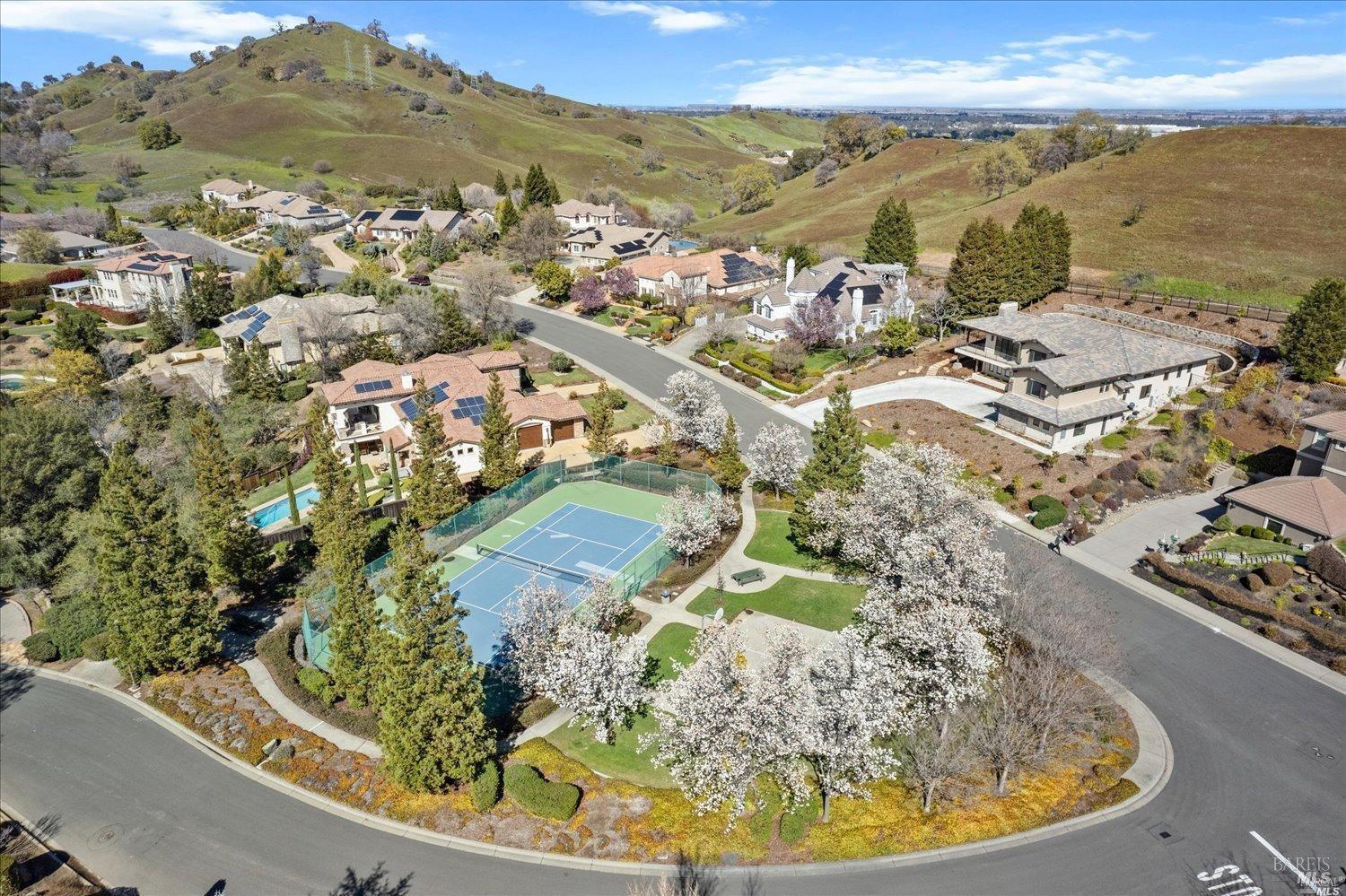 2018 Pinecrest Court Vacaville CA 95688