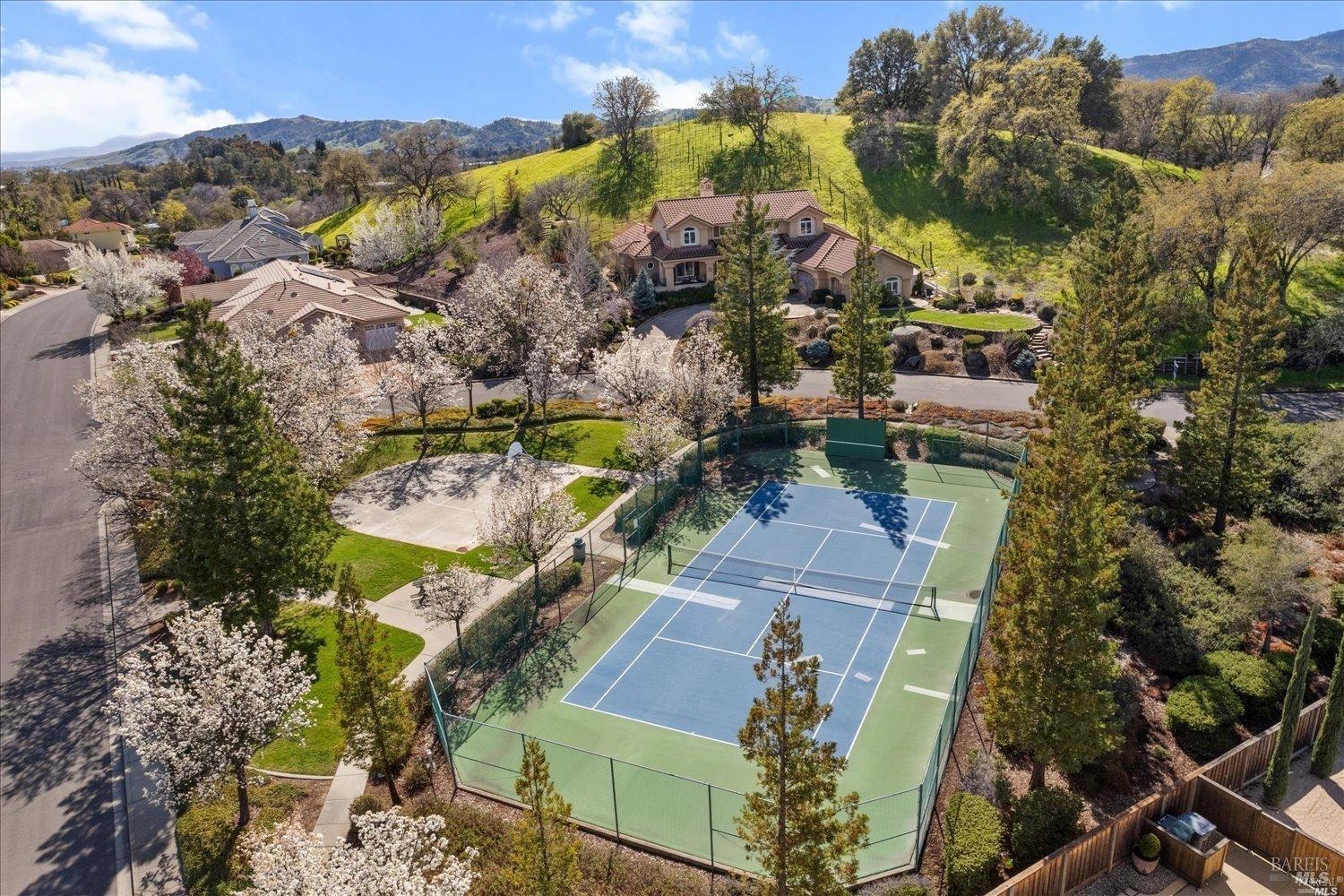 2018 Pinecrest Court Vacaville CA 95688