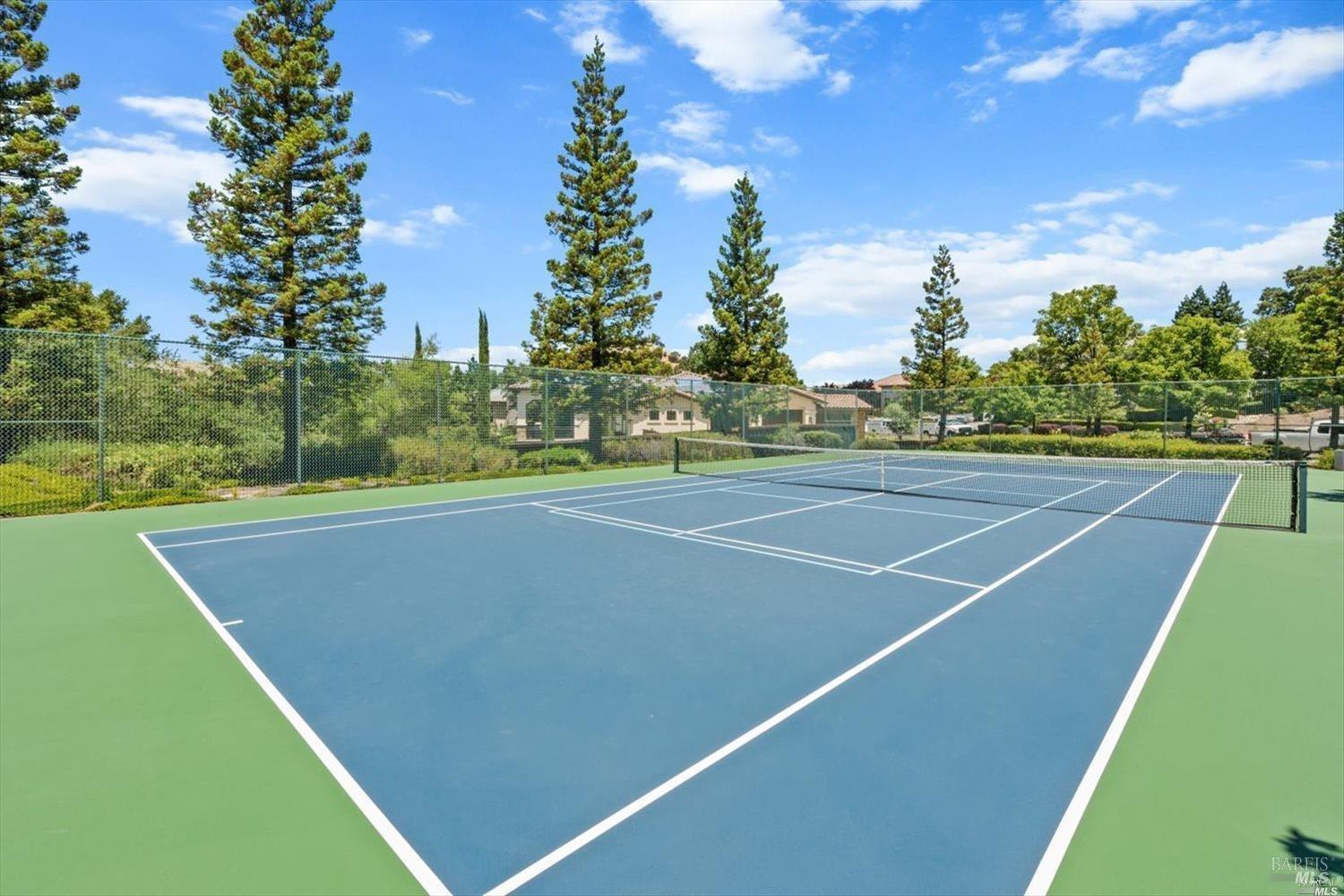 2018 Pinecrest Court Vacaville CA 95688