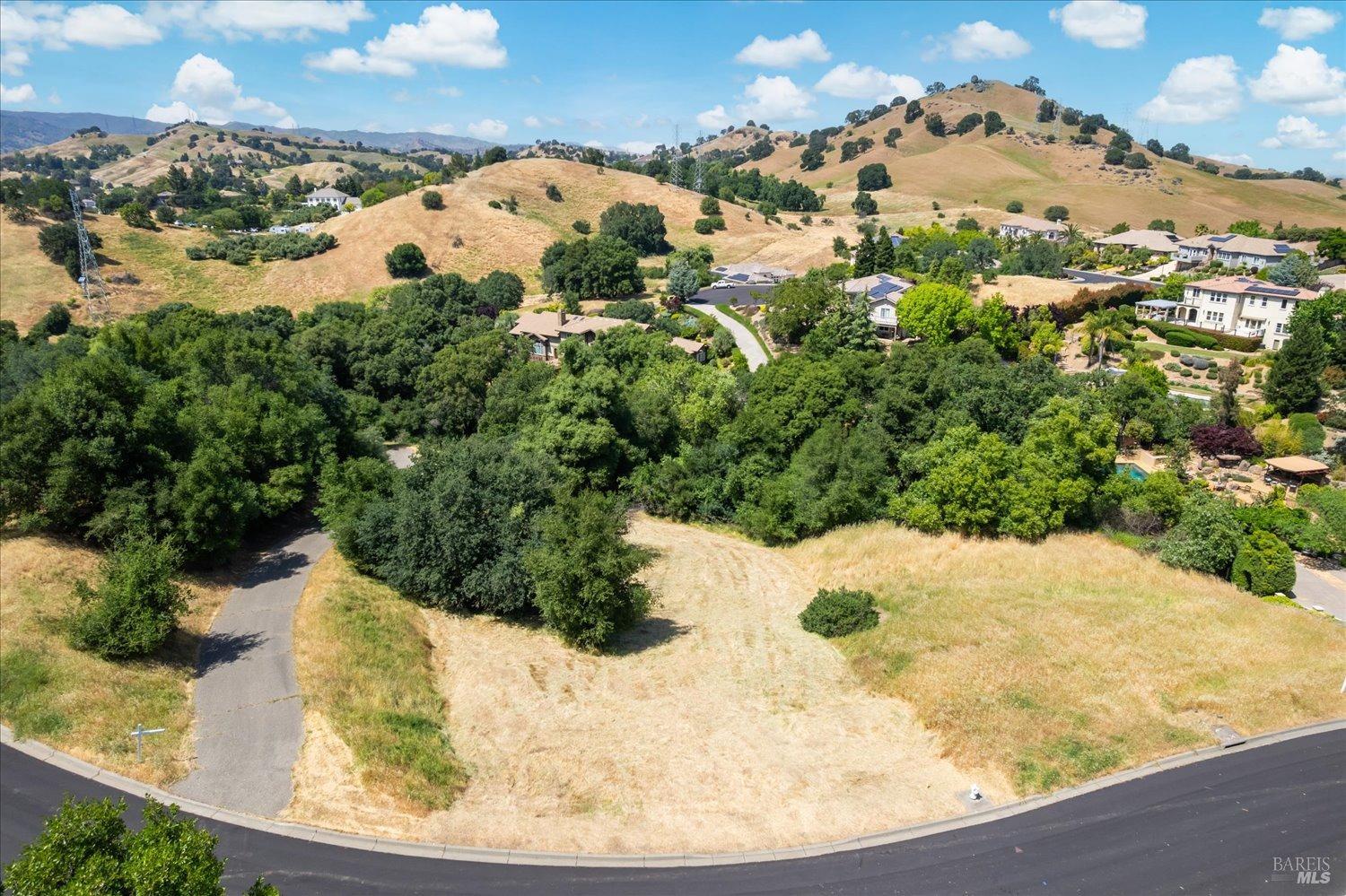 2018 Pinecrest Court Vacaville CA 95688