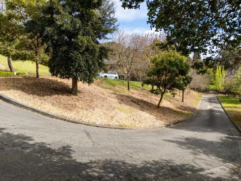 2501 Incline Drive Santa Rosa CA 95404