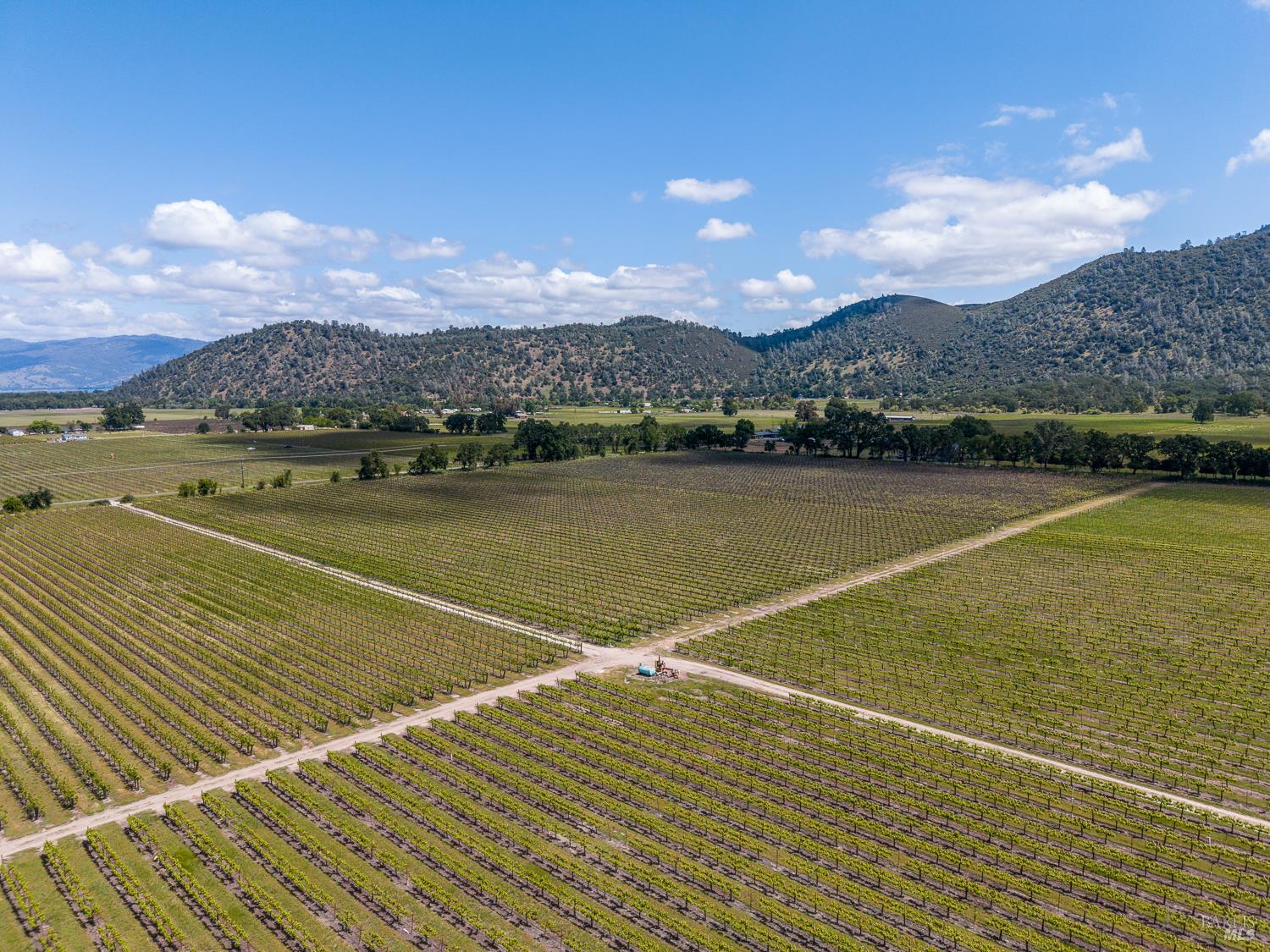 4500 Clark Drive Kelseyville CA 95451