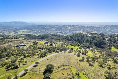 6677 Foothill Ranch Road Santa Rosa CA 95404