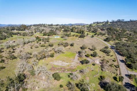 6677 Foothill Ranch Road Santa Rosa CA 95404