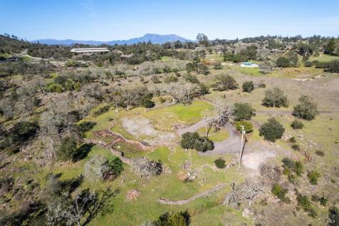 6677 Foothill Ranch Road Santa Rosa CA 95404