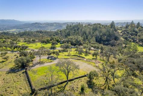 6677 Foothill Ranch Road Santa Rosa CA 95404