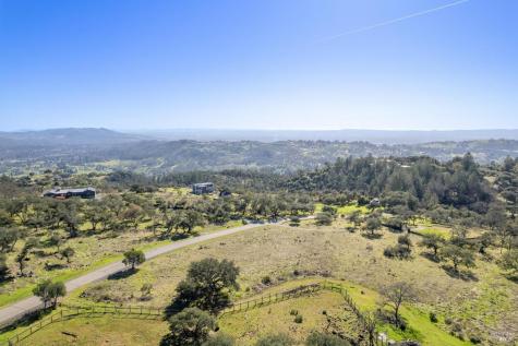 6677 Foothill Ranch Road Santa Rosa CA 95404