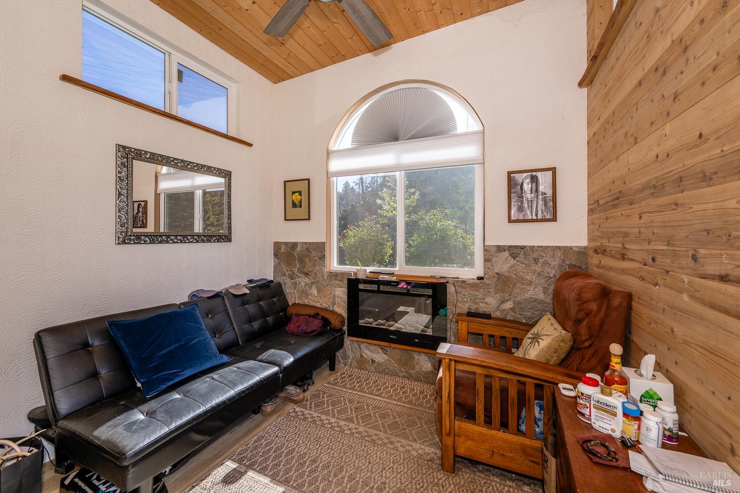 1443 Cougar Lane Santa Rosa CA 95409
