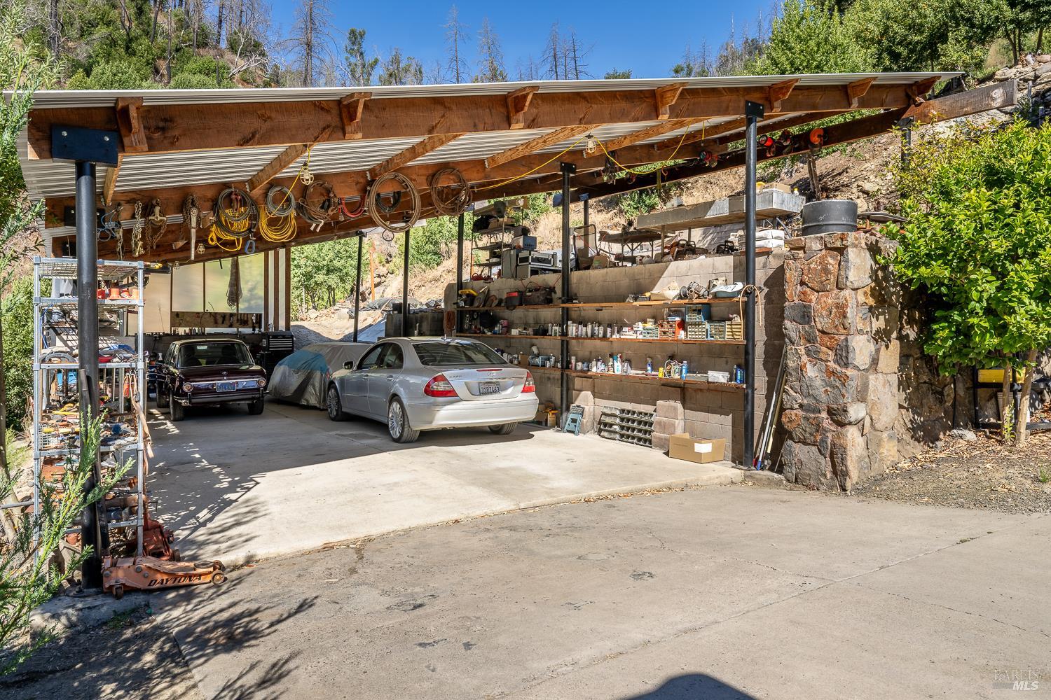 1443 Cougar Lane Santa Rosa CA 95409