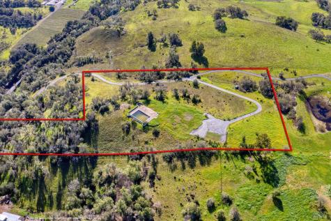 10547-10443 Chalk Hill Road Healdsburg CA 95448