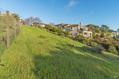 45 Augusta Circle Petaluma CA 94952