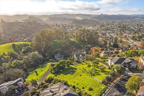 45 Augusta Circle Petaluma CA 94952