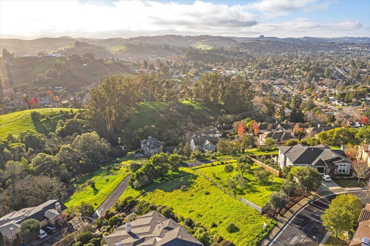 45 Augusta Circle Petaluma CA 94952