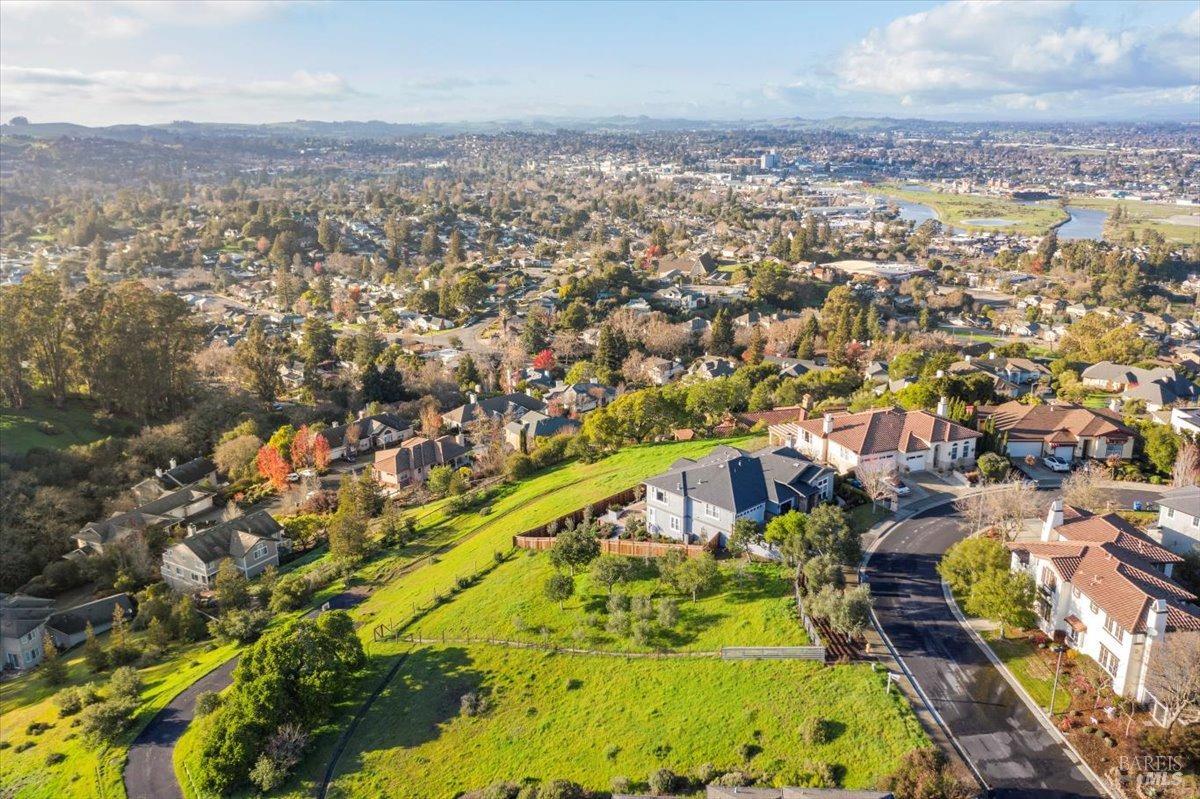 45 Augusta Circle Petaluma CA 94952