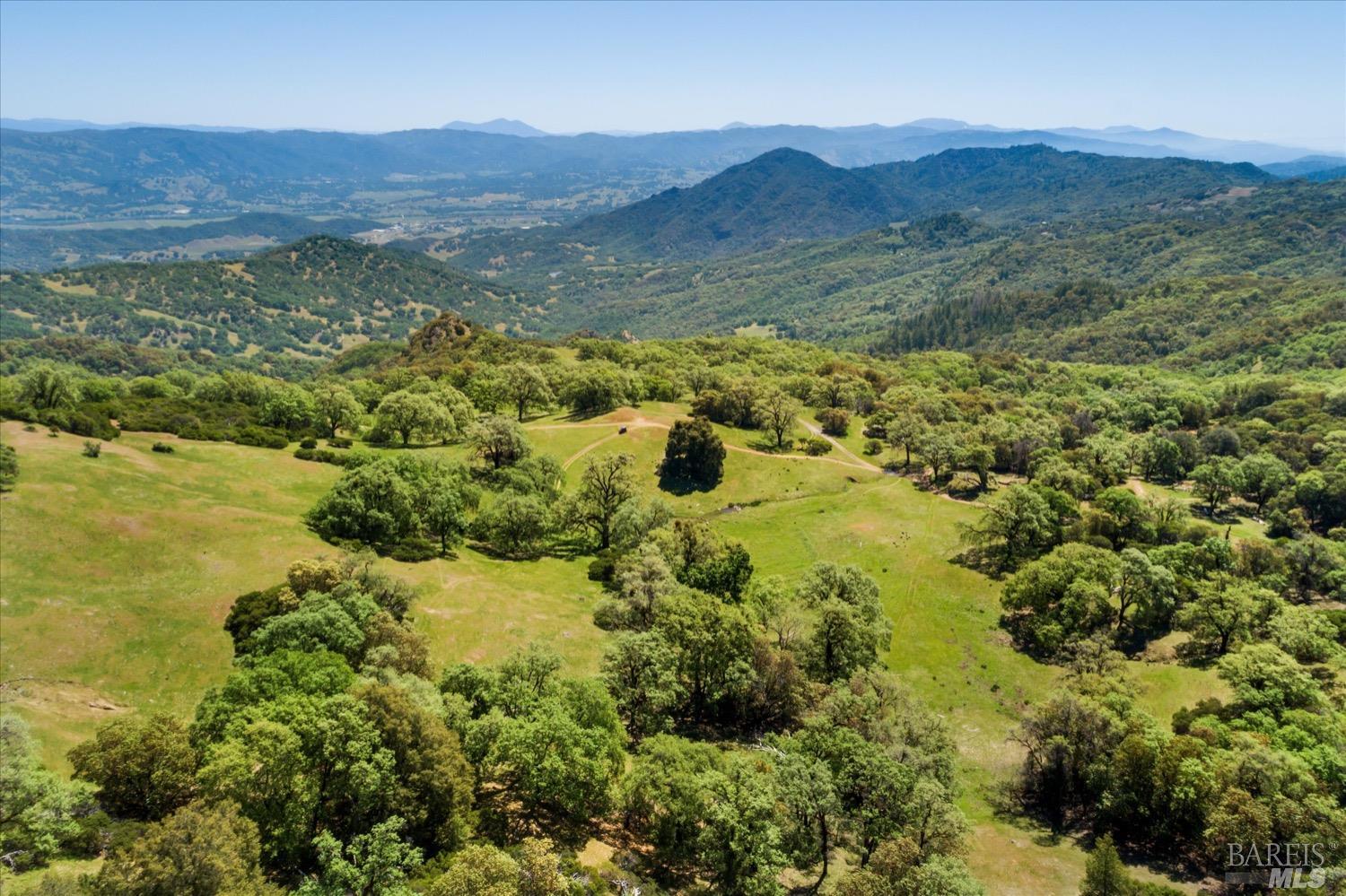 6870 County Road 110 Hopland CA 95449
