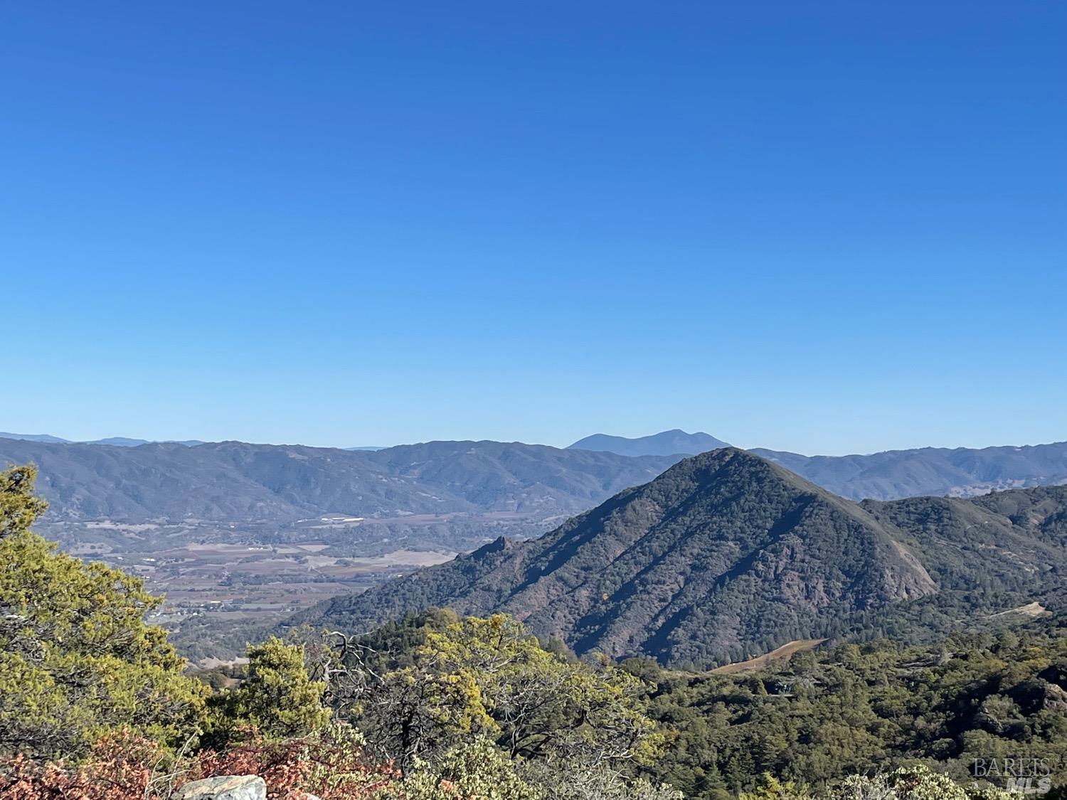 6870 County Road 110 Hopland CA 95449