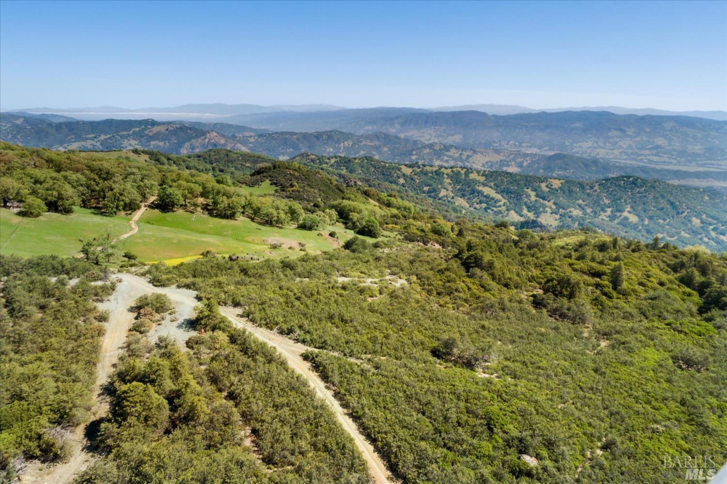 6870 County Road 110 Hopland CA 95449