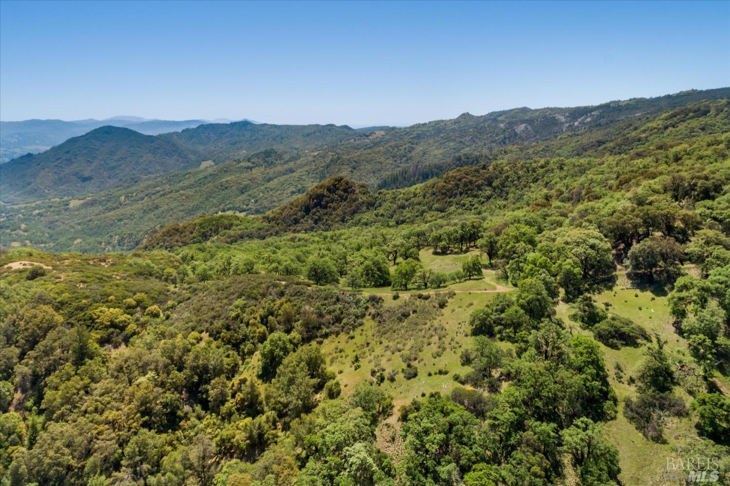 6870 County Road 110 Hopland CA 95449