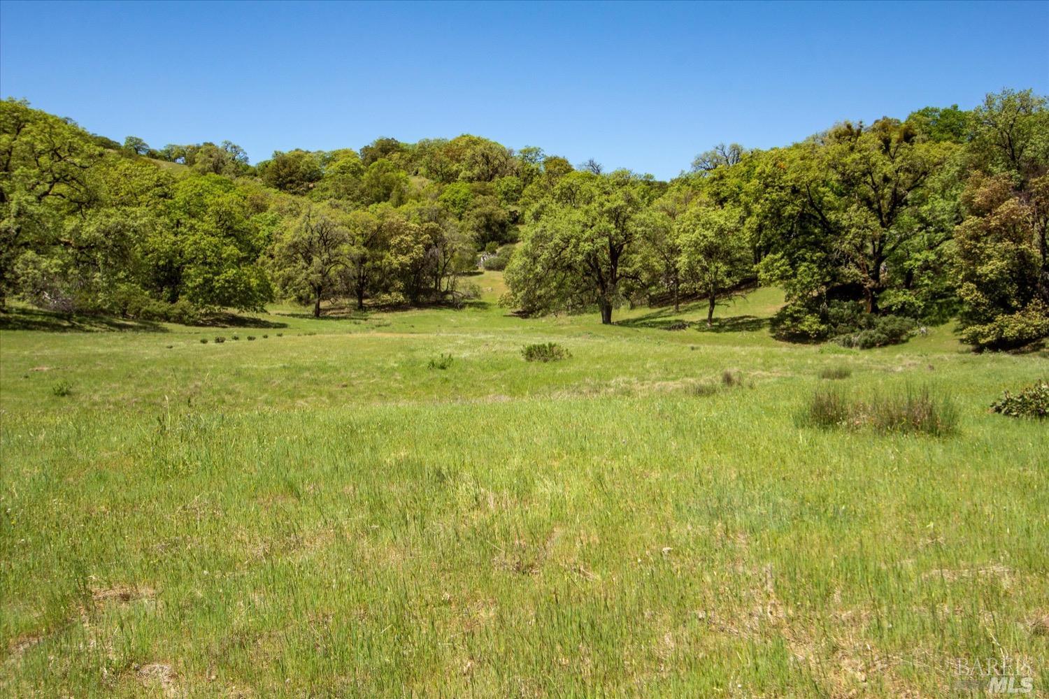 6870 County Road 110 Hopland CA 95449