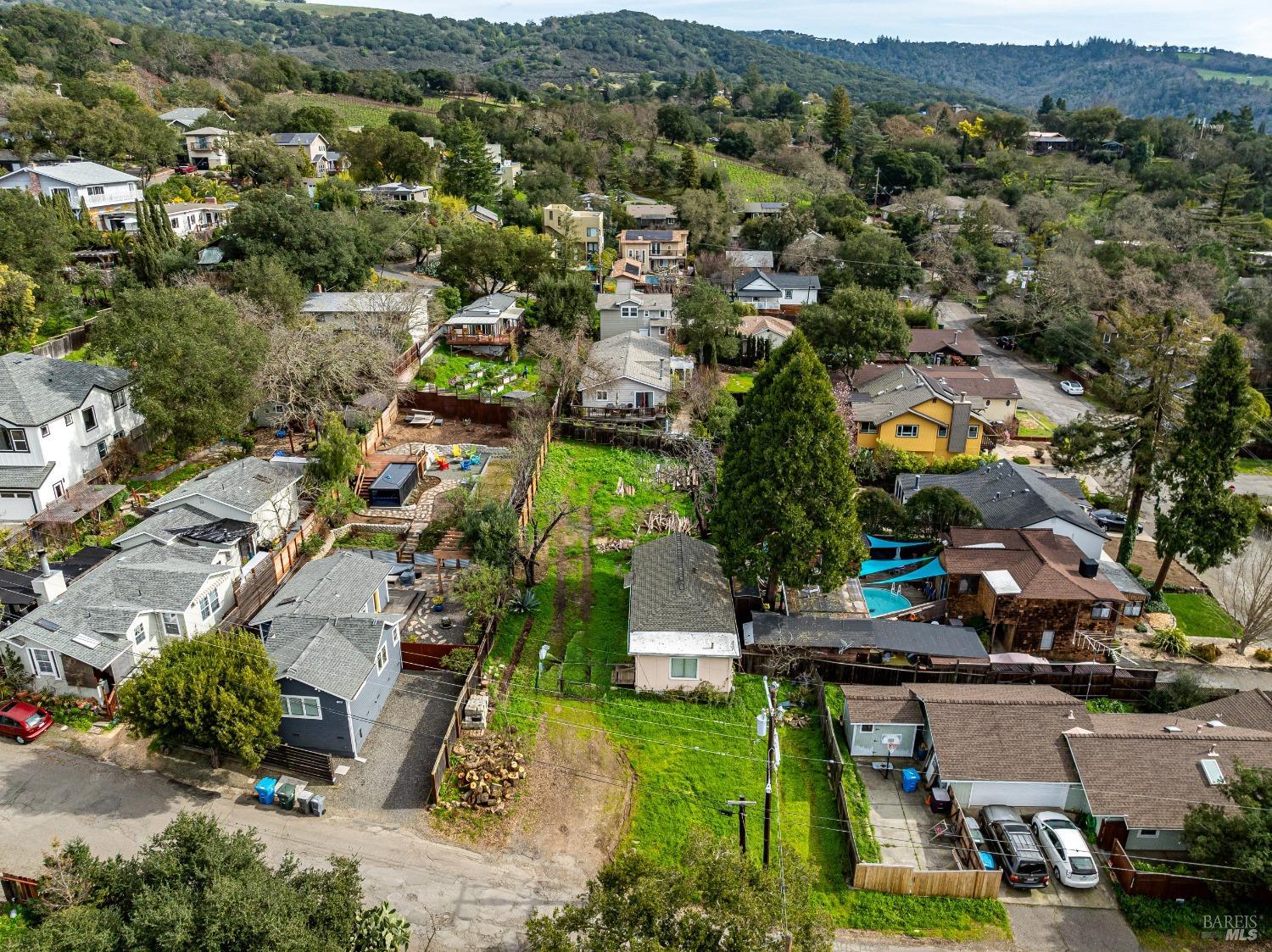 17364 Hillside Avenue Sonoma CA 95476