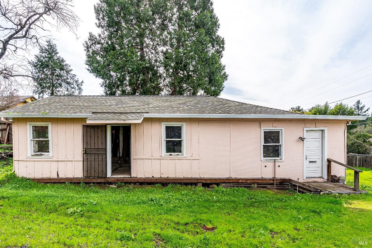 17364 Hillside Avenue Sonoma CA 95476