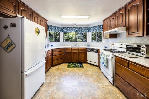 6707 Badger Creek Road Santa Rosa CA 95409