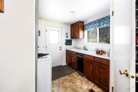 6707 Badger Creek Road Santa Rosa CA 95409