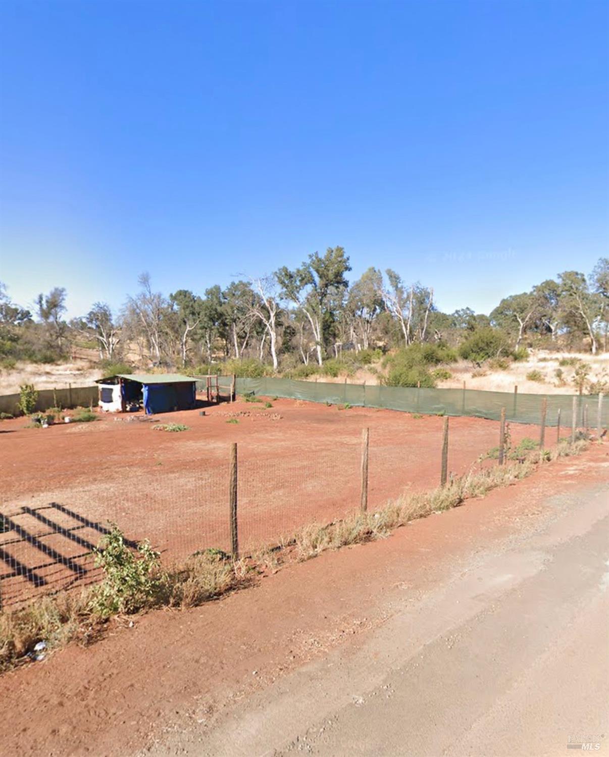 16452 Dam Road Clearlake CA 95422
