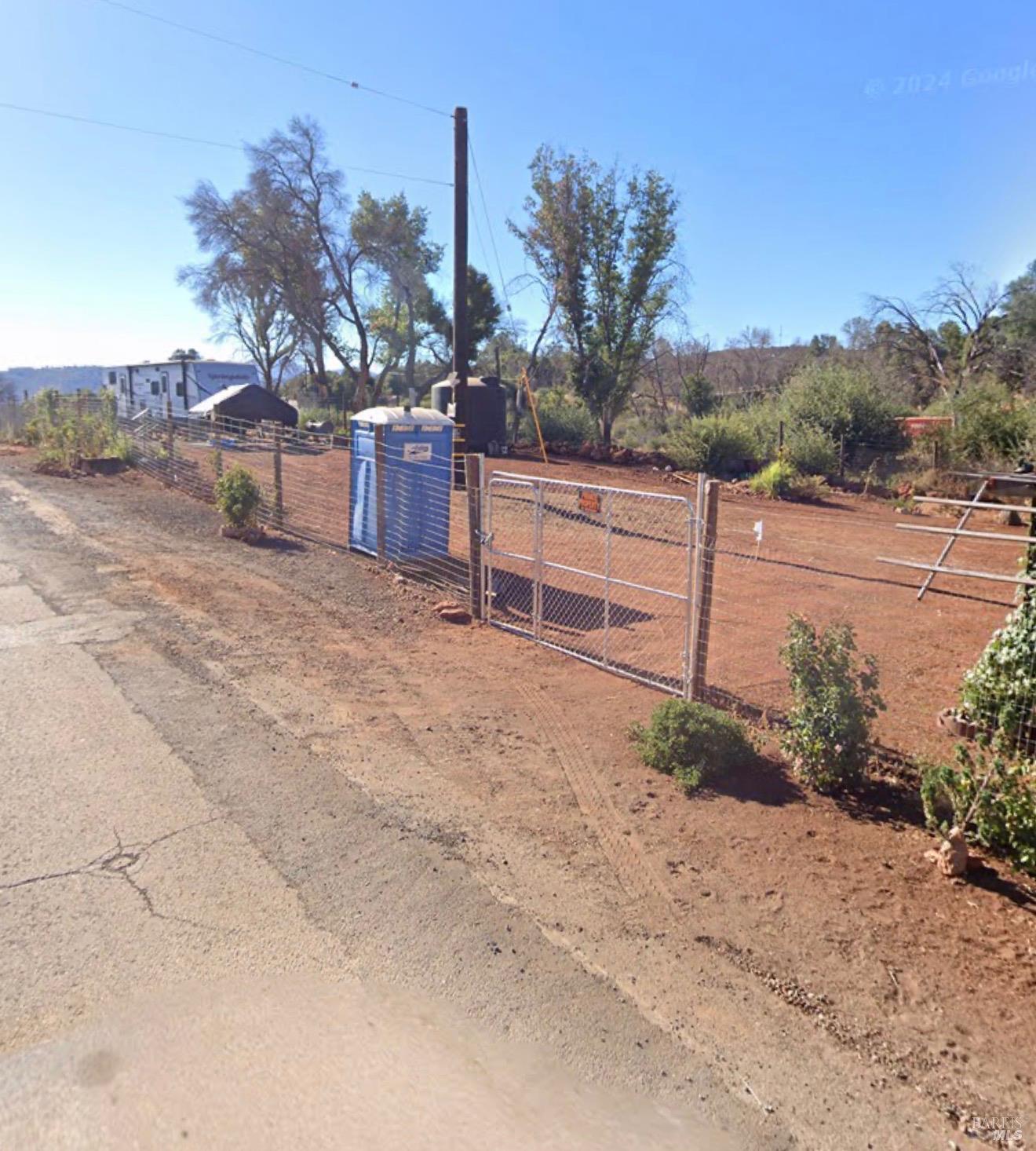 16452 Dam Road Clearlake CA 95422
