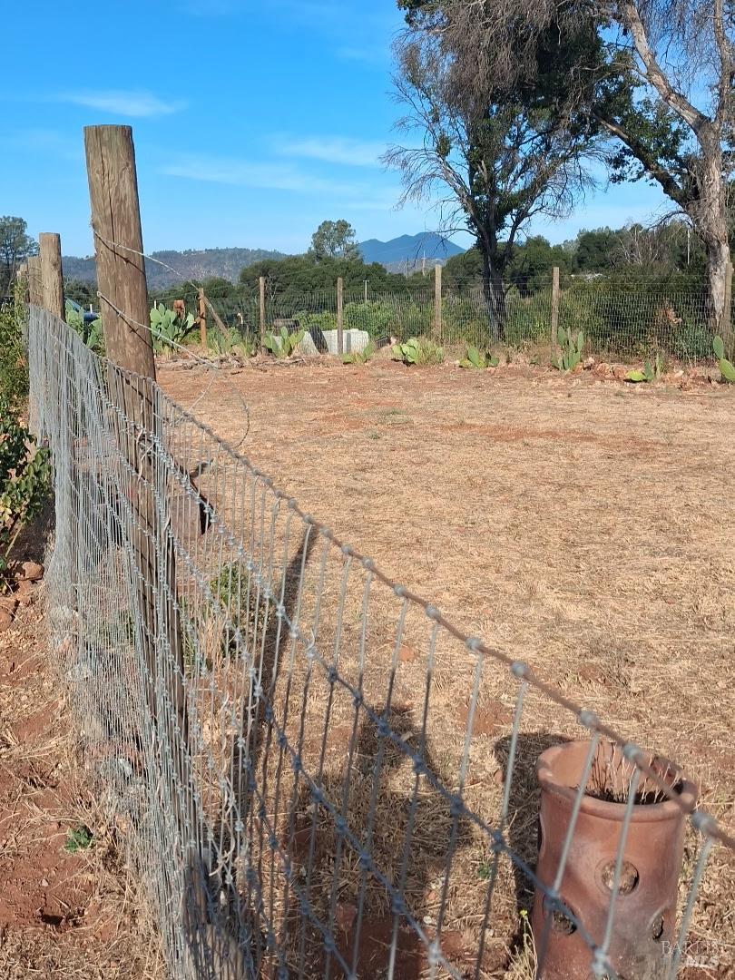 16452 Dam Road Clearlake CA 95422