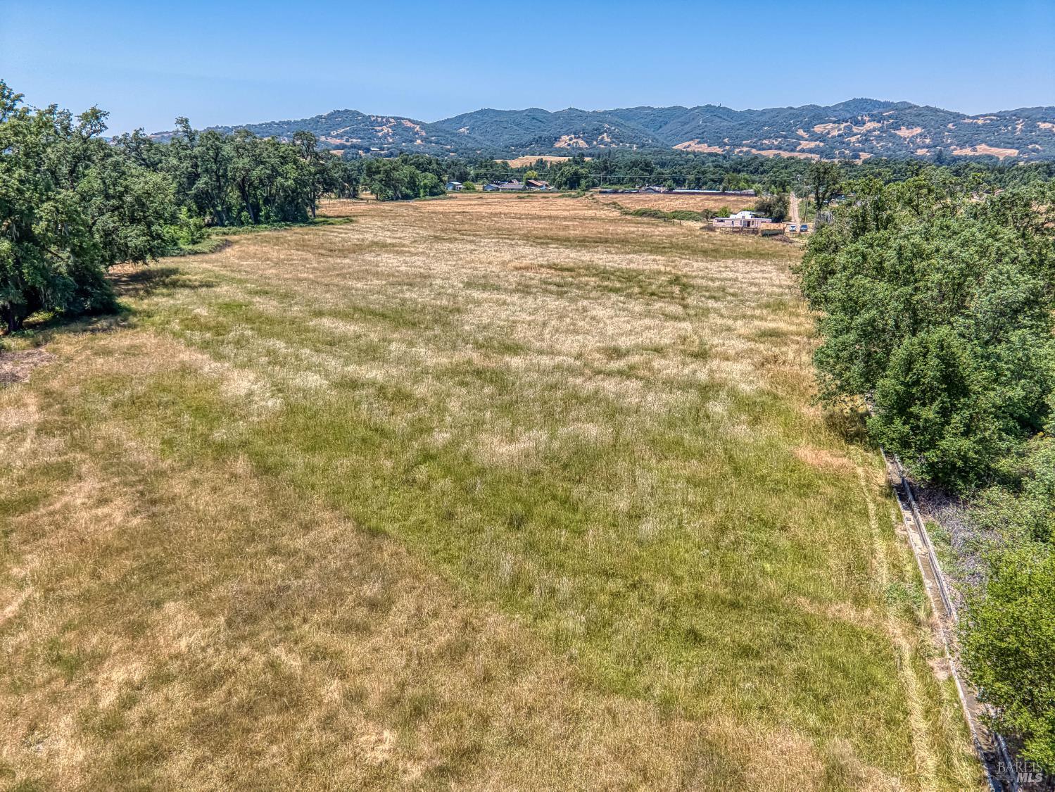 9705 E Side Potter Valley Road Potter Valley CA 95469