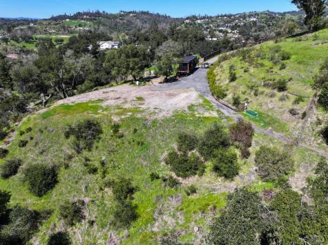 1033 Sundown Trail Santa Rosa CA 95404