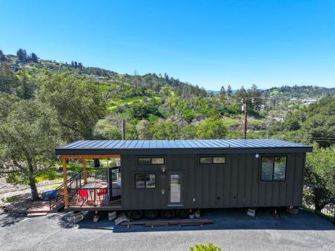 1033 Sundown Trail Santa Rosa CA 95404